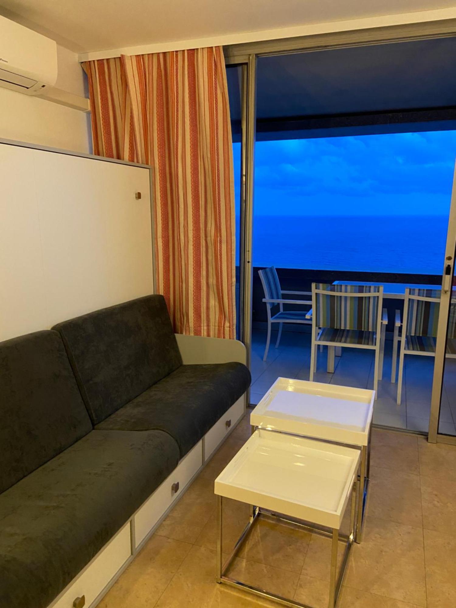 Monaco Doors 3 Vue Mer, Piscine, Parking