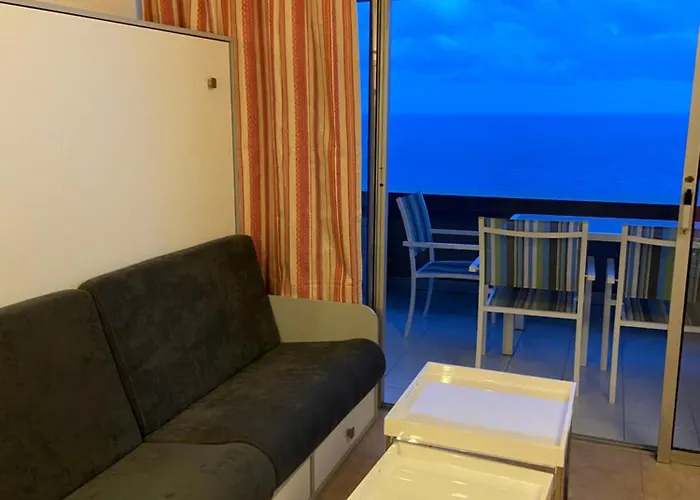 Monaco Doors 3 Vue Mer, Piscine, Parking